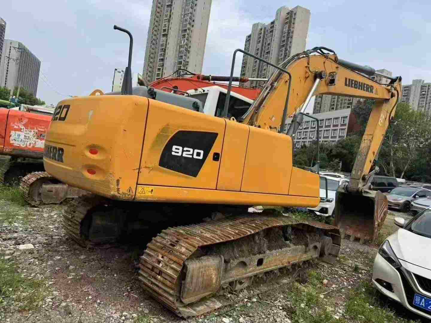 Liebherr R920 Excavator